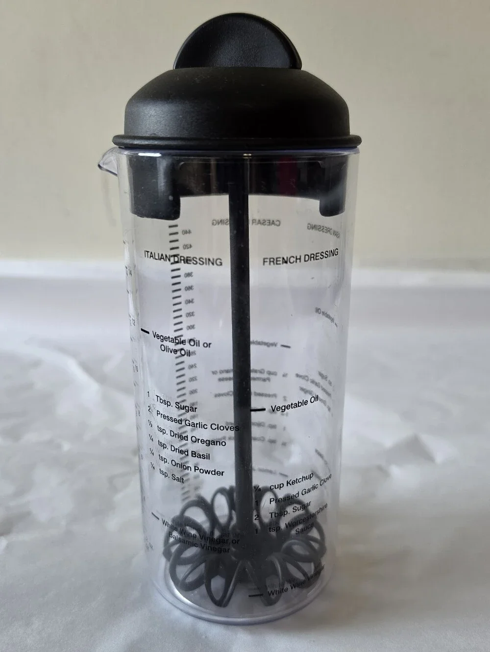 The Pampered Chef Measure Mix & Pour Salad Dressing Mixer Maker Retired #2265